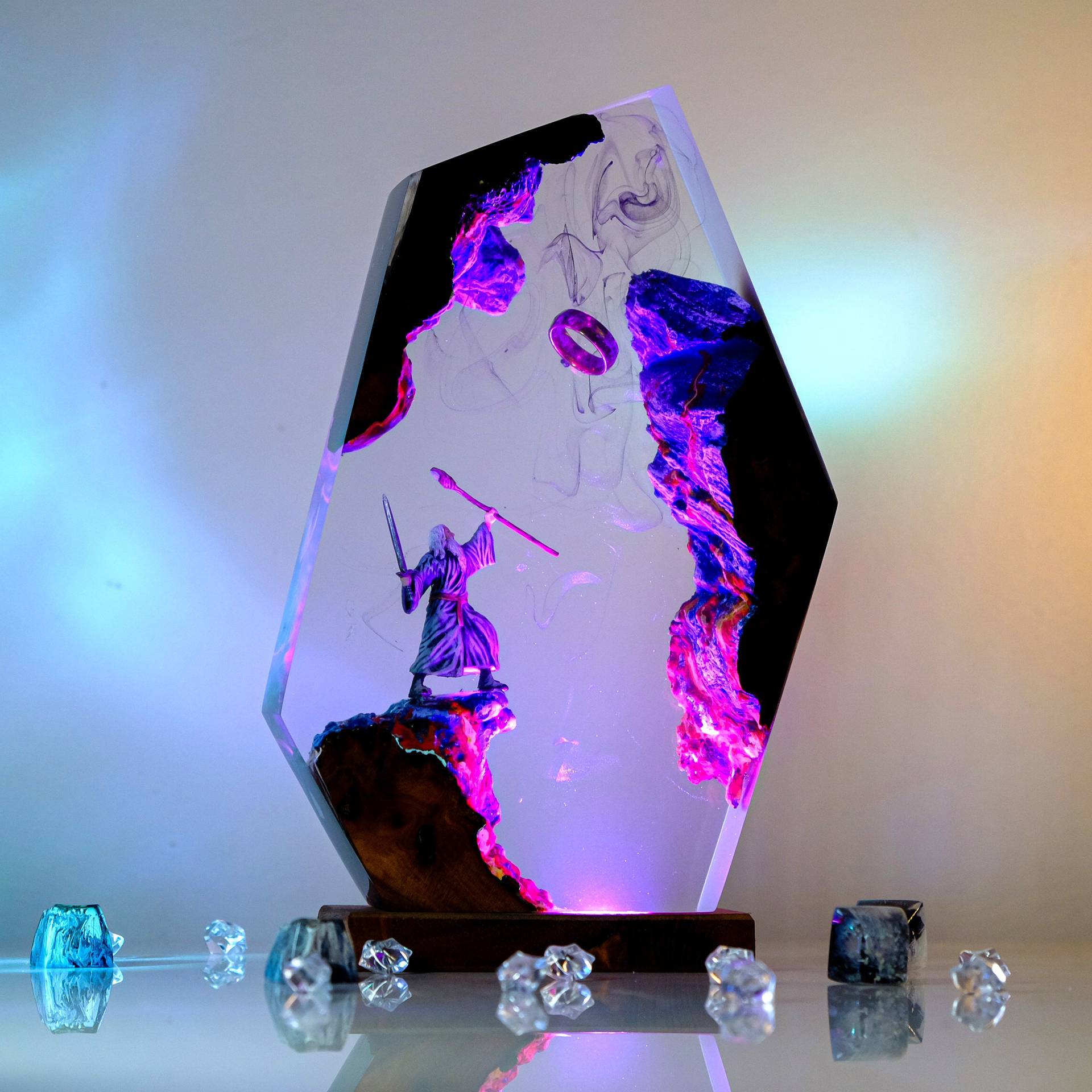 Figurka z sceny filmowej, stol – Lighting Decoration For Wedding recenzja i cena