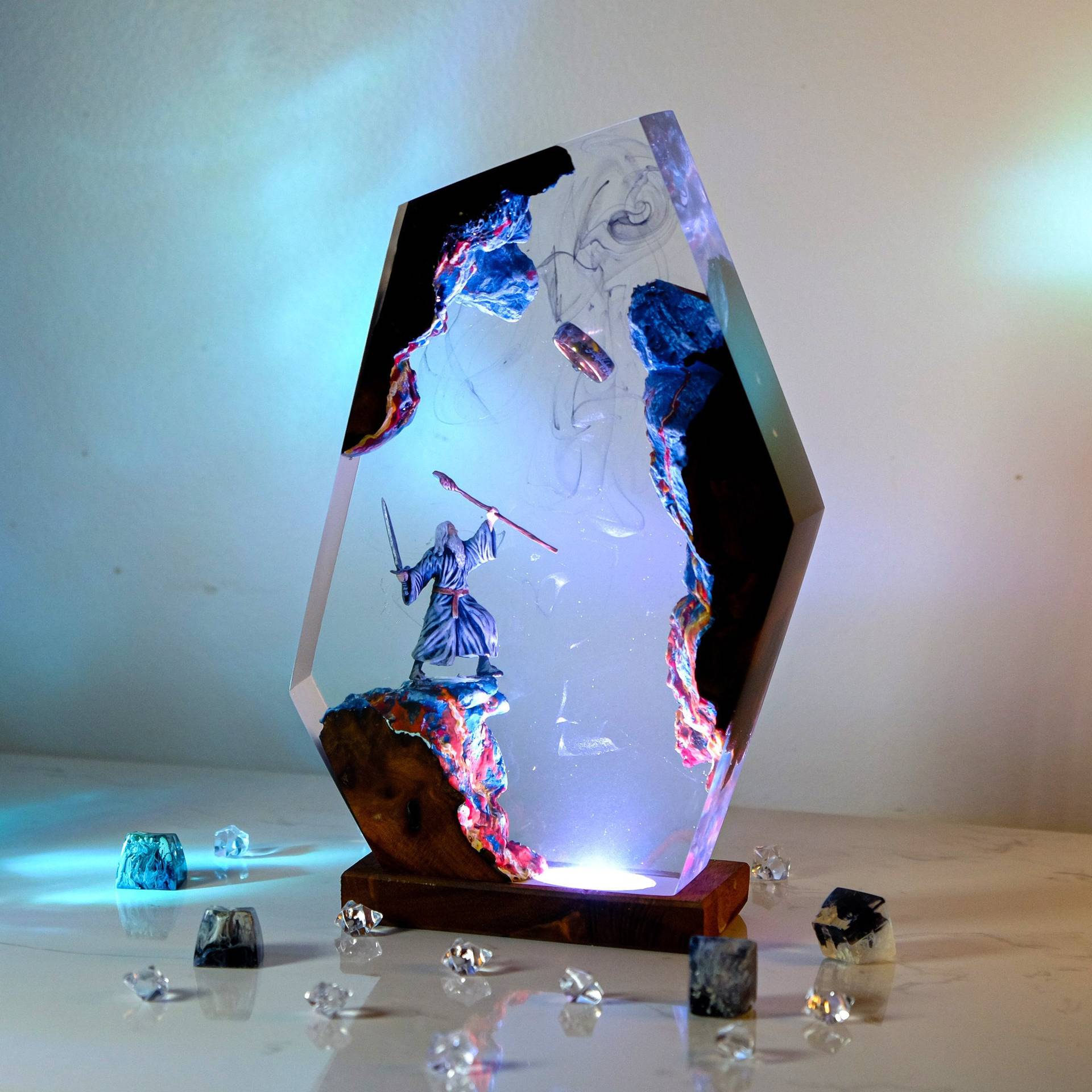 Figurka z sceny filmowej, stol – Lighting Decoration For Wedding recenzja i cena